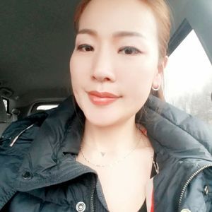 Meet your Posher, Chloe