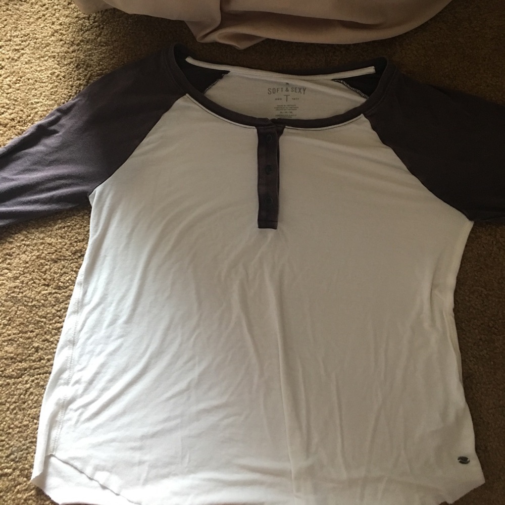 Baseball tee