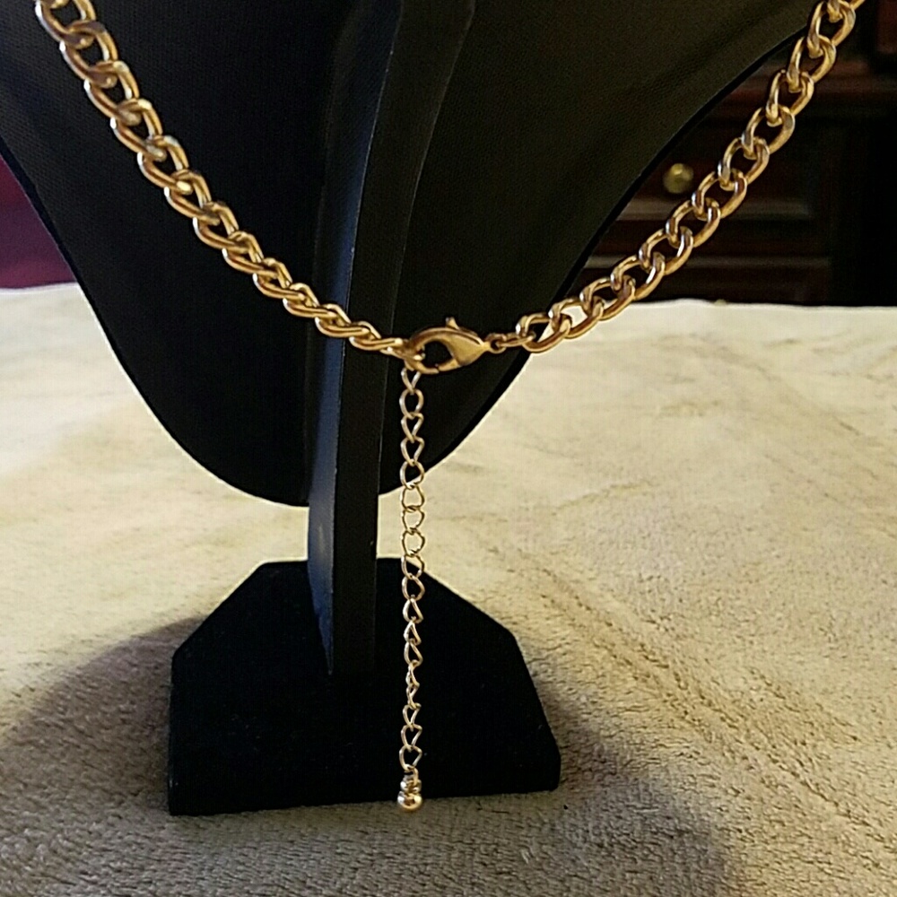 🍂🍂CHARMING DROP NECKLACE AND EARRING SET - Picture 4 of 4