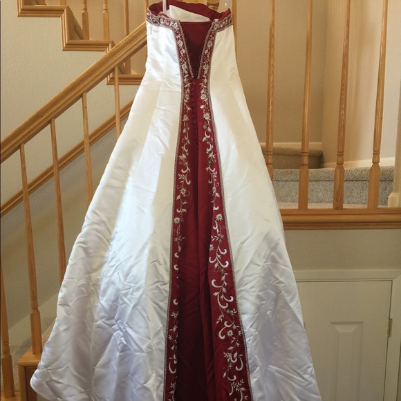 Alfred Angelo Wedding Dress - Picture 7 of 8