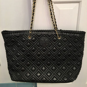 Tory Burch Marion black leather quilted chain logo