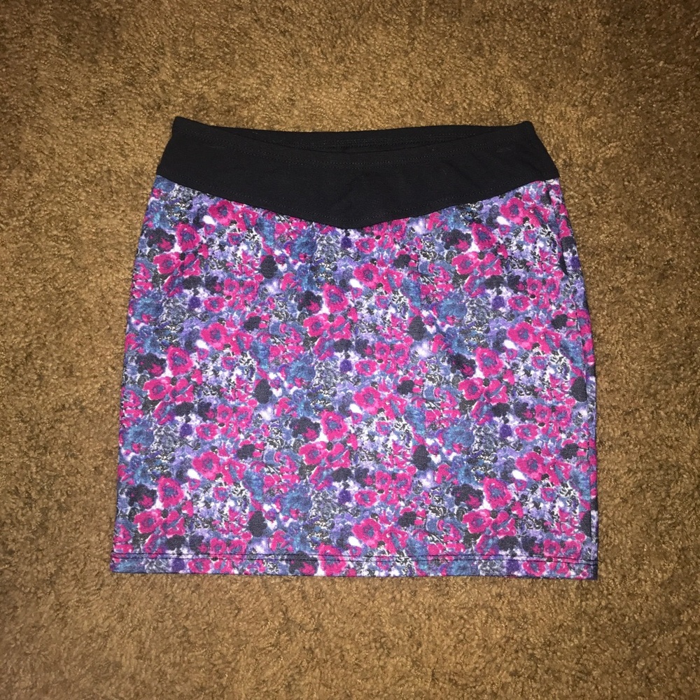 Pacsun stretch bodycon skirt!