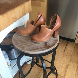 Ankle strap mule