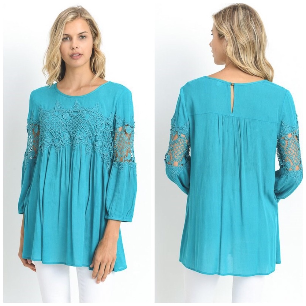 LAST 1 🎉Stunning Turquoise crochet detail top - Picture 2 of 4