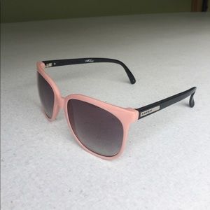 Hoven Skinny Legs sunglasses