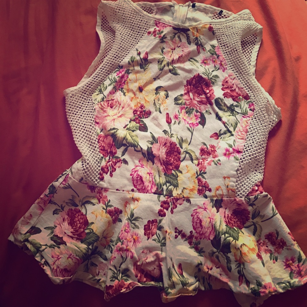 Floral top