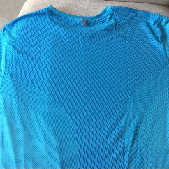 Men's Nike Running Dri-Fit Contour Short Sleeve - Picture 6 of 7