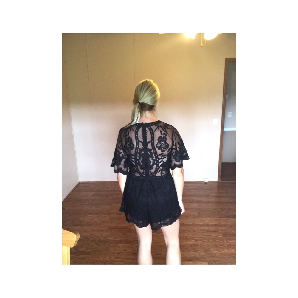ROMPER - Picture 2 of 2
