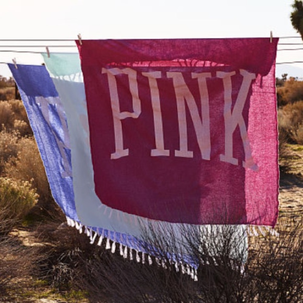 Nip Victoria's secret pink blanket