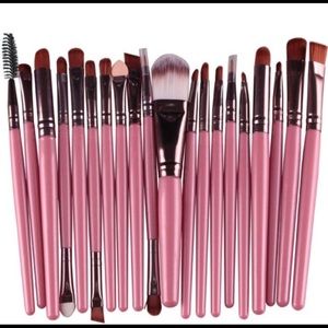 🆕20 Piece Brush Set Pink