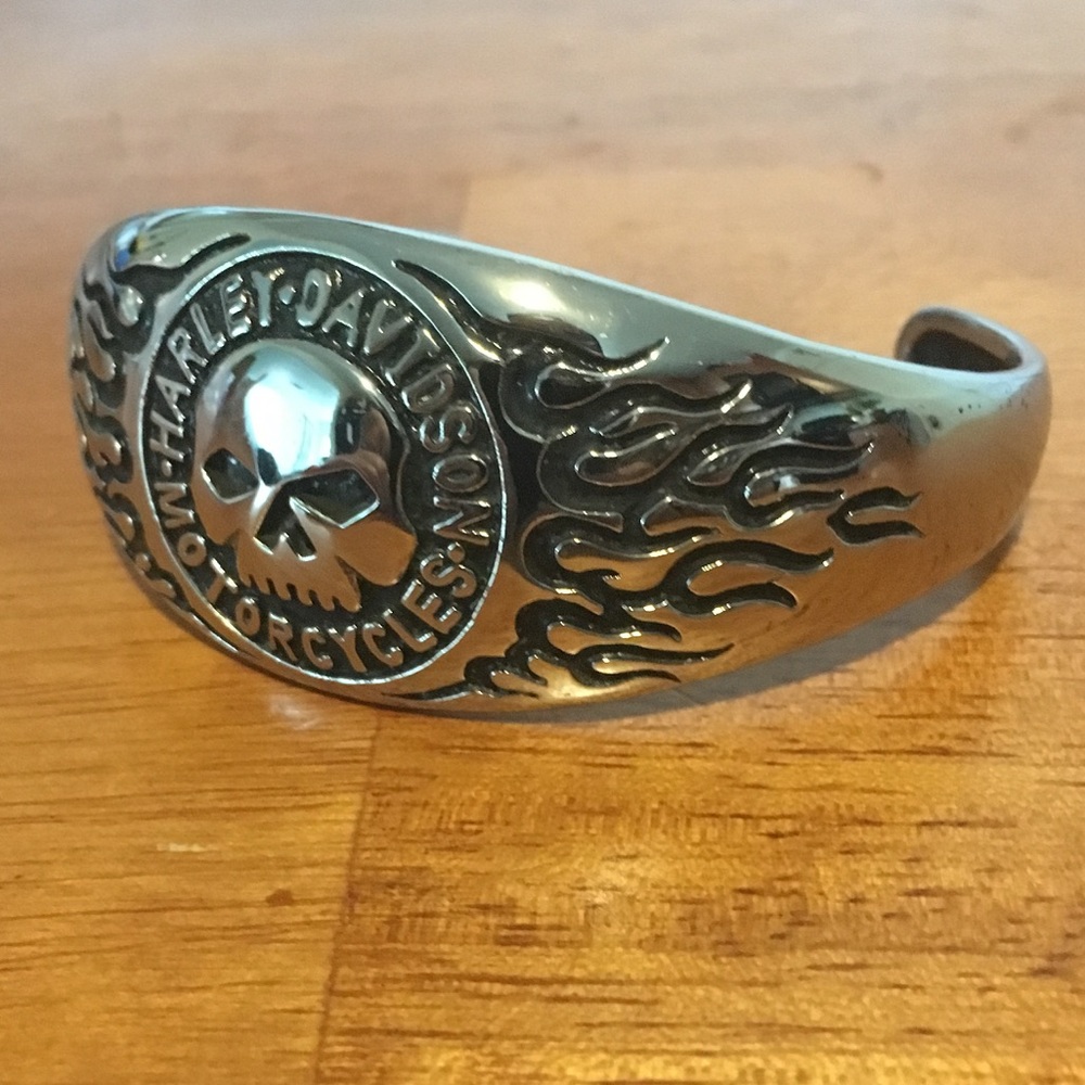 Harley Men's large skull cuff