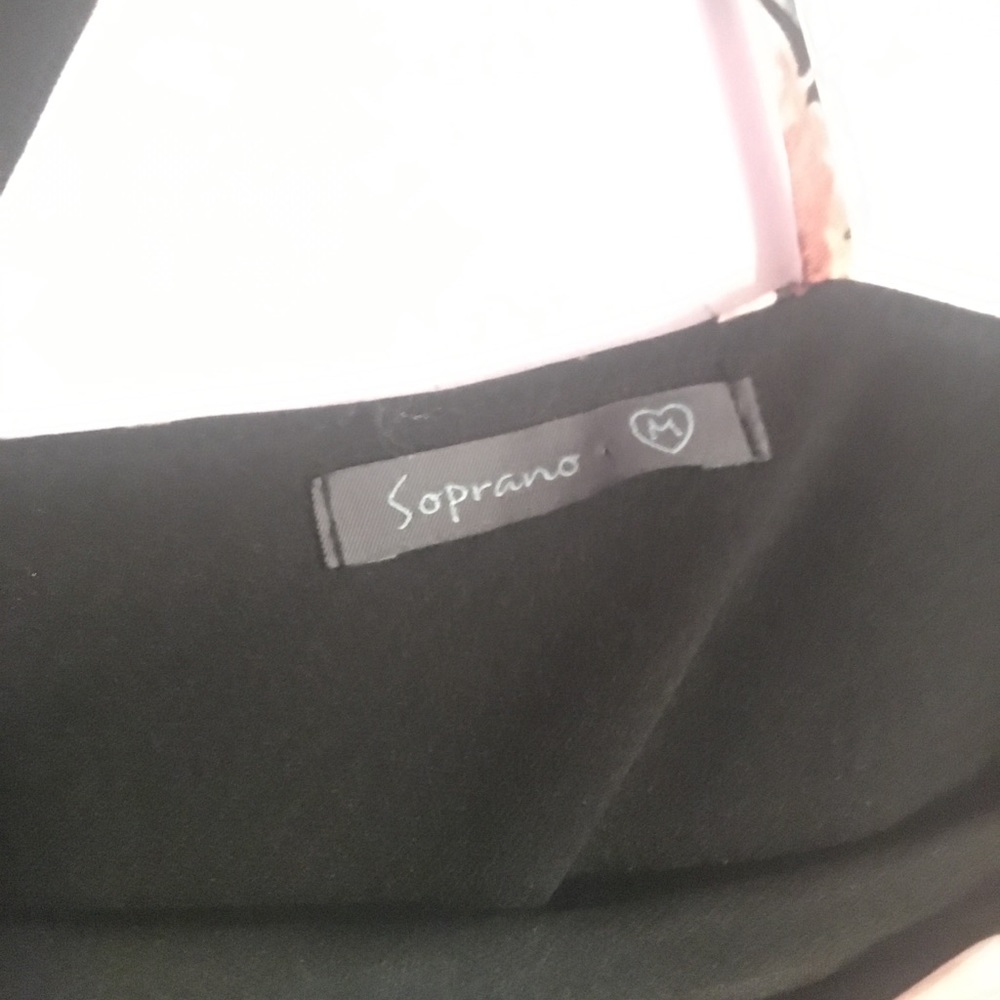 Dress - Picture 3 of 3