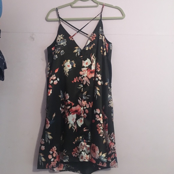 Dress - Picture 2 of 3