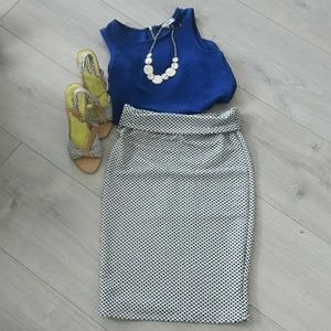 LuLaRoe Cassie pencil skirt