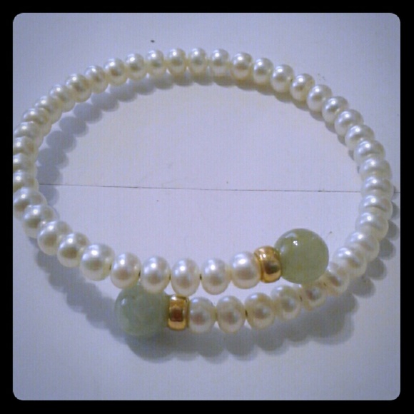 Jewelry - Faux Pearl Bracelet