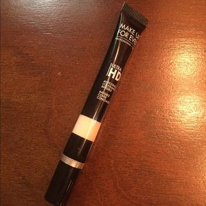 Make Up For Ever Ultra HD Concealer Y23