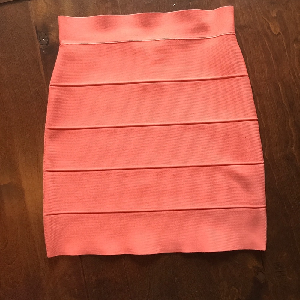 Bcbg power skirt