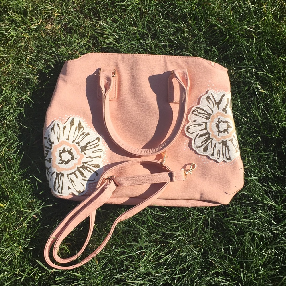 *SENDING TO YARDSALE* NWOT Blush Pink Floral Patch Design Handbag
