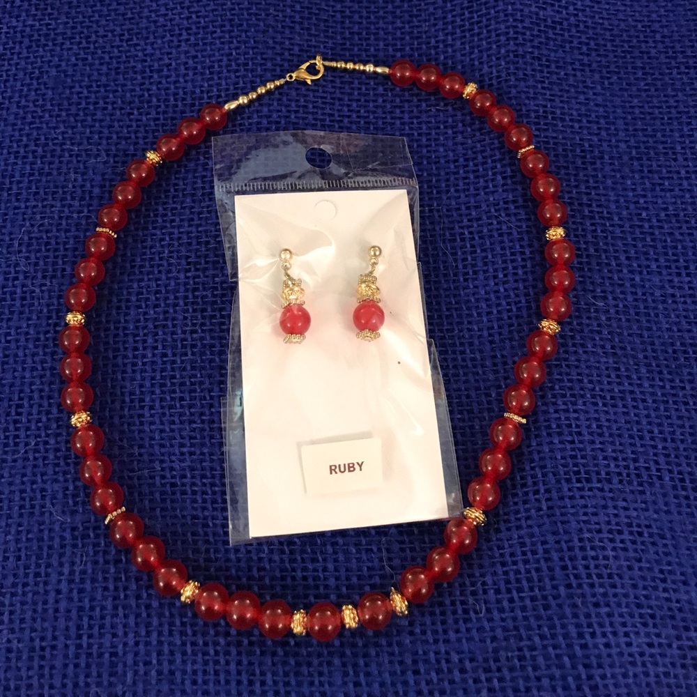 Nice Hand crafted Ruby Necklace and Earring Set