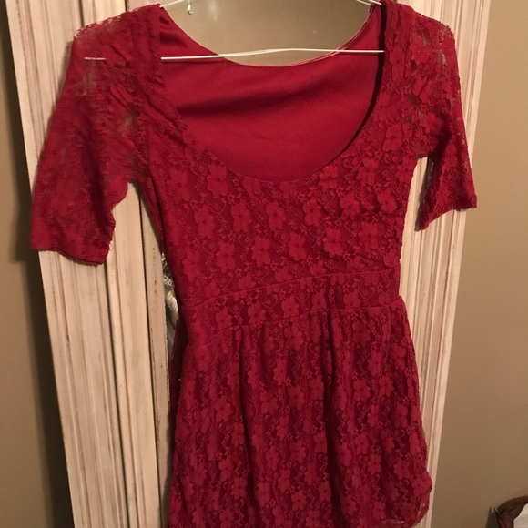 Burgundy/maroon lace dress - Picture 3 of 3