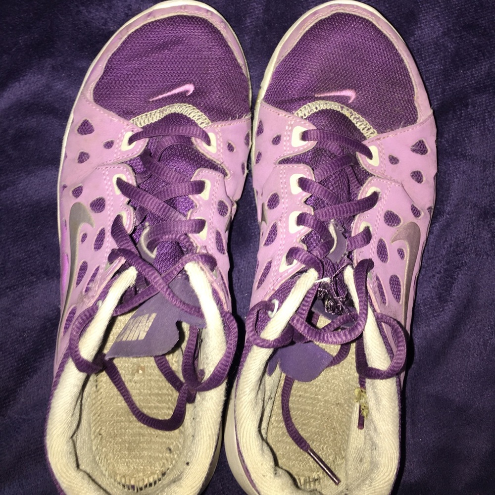 Purple NIKES💜