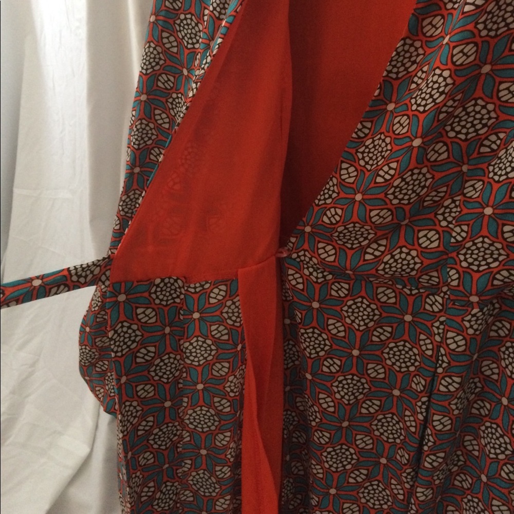 Patterned wrap dress - Picture 4 of 4