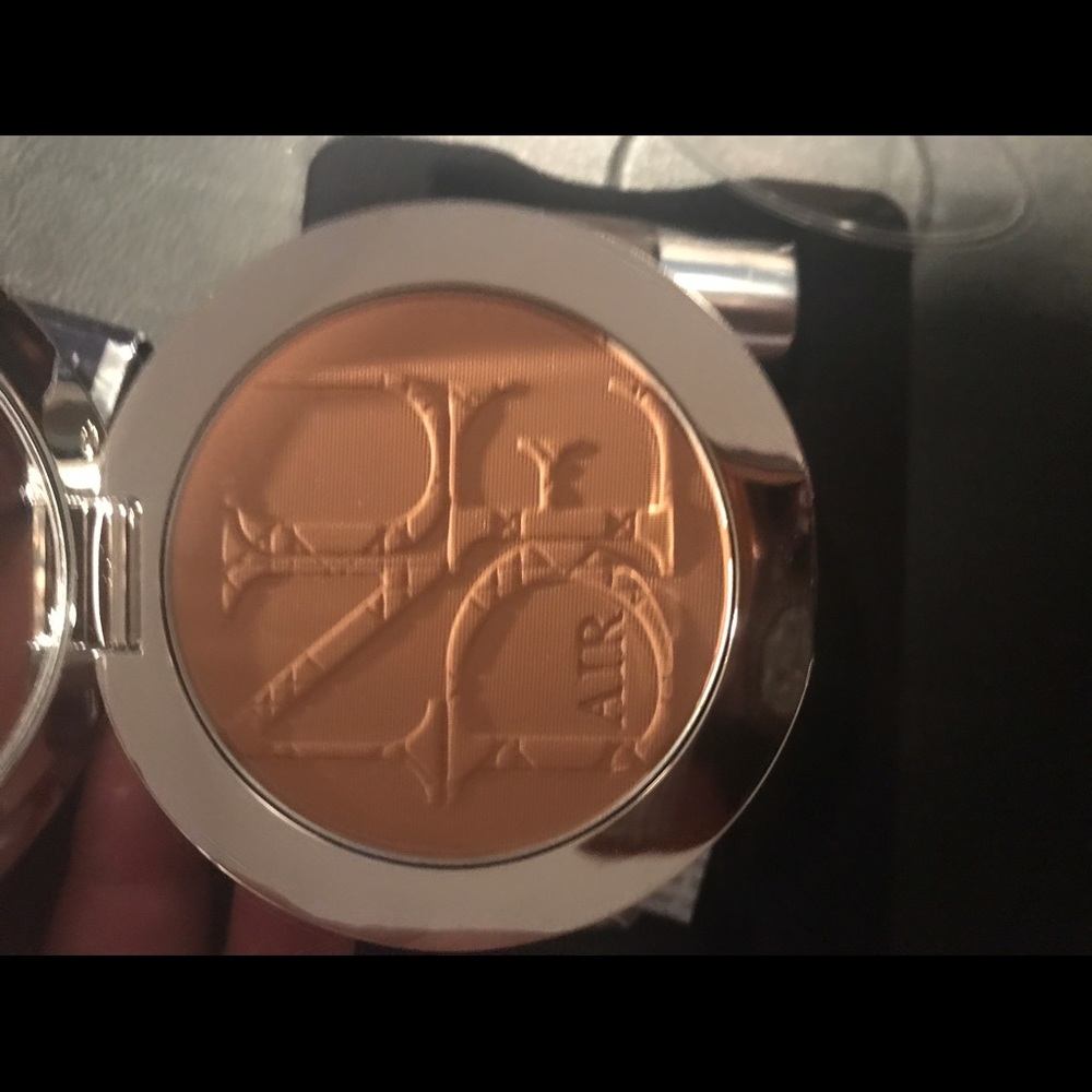 Diorskin Nude Air Tan powder