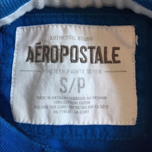 Aeropostale T-shirt - Picture 2 of 2