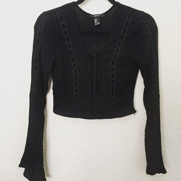 Forever 21 Tops - Black crop top