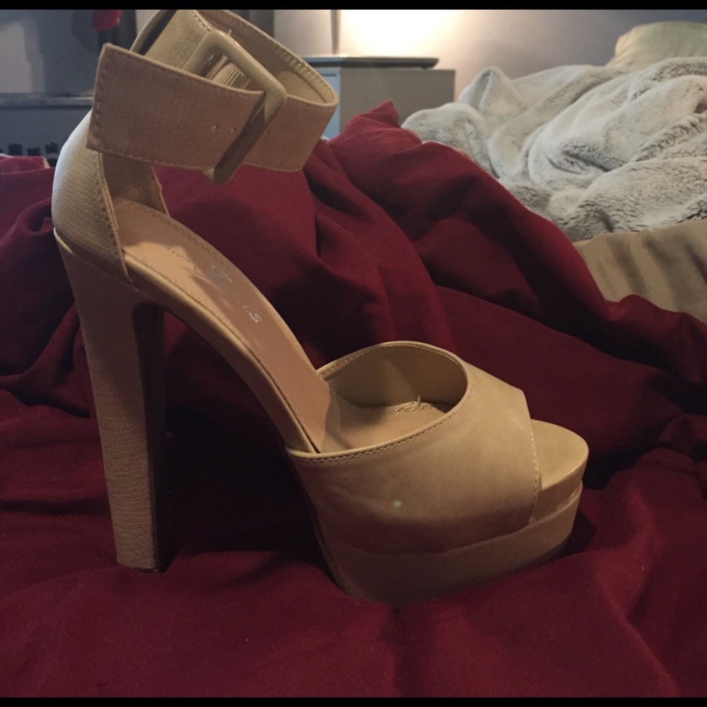 Tan heels