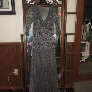 Gorgeous dress.