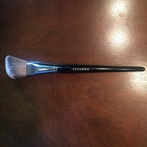 Sephora 49 PRO Angled Blush Brush