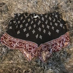 Tillys Tribal flowy shorts