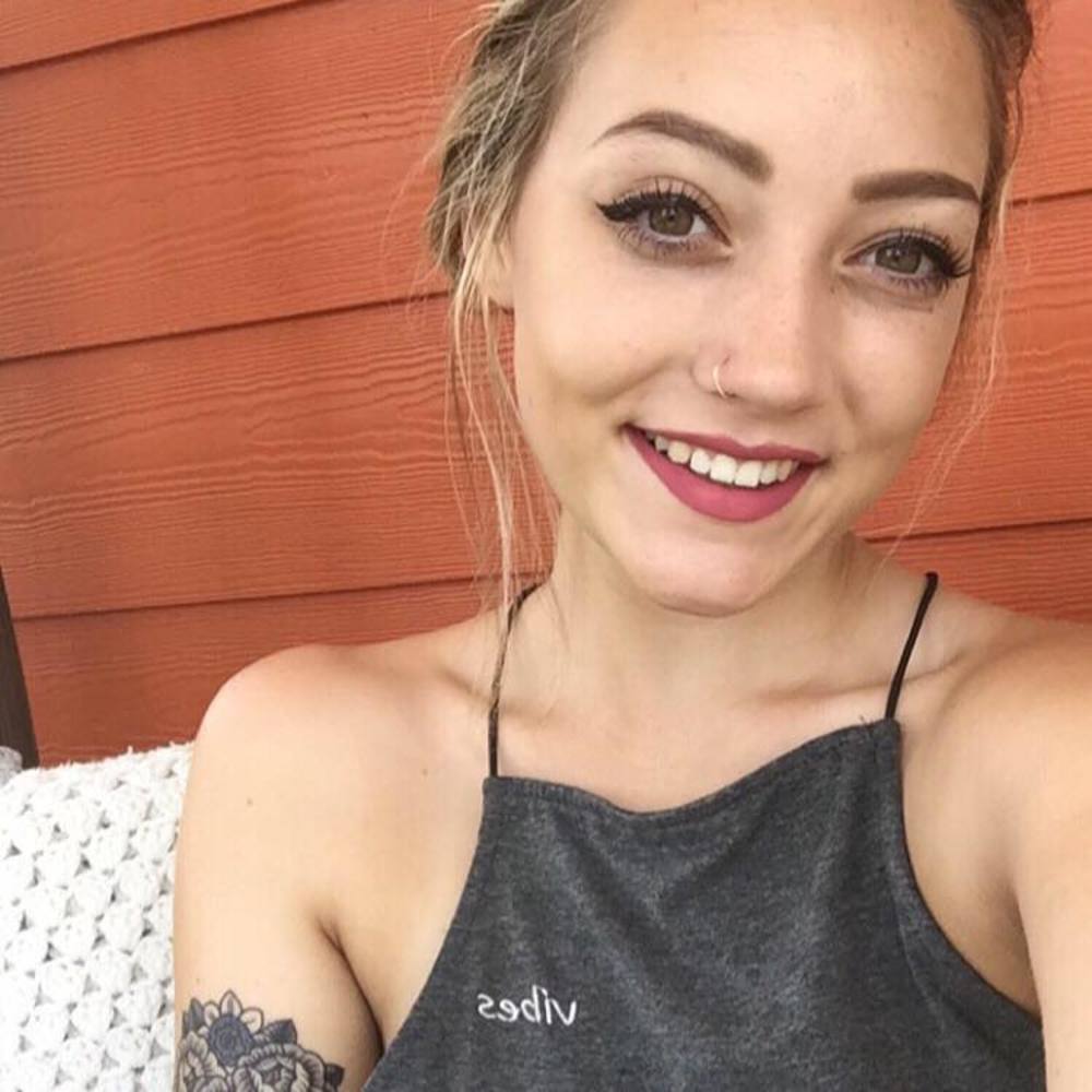 Meet your Posher, Emma