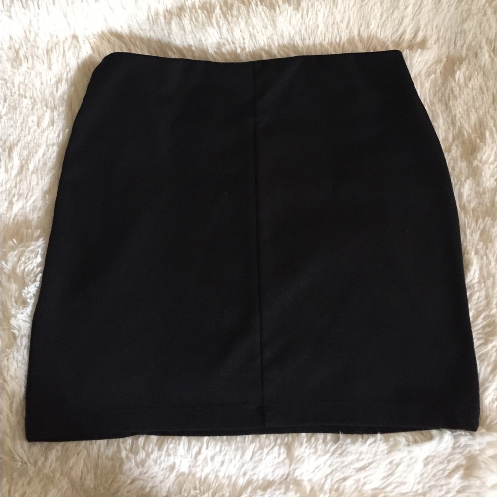 Basic House mini skirt - Picture 2 of 4