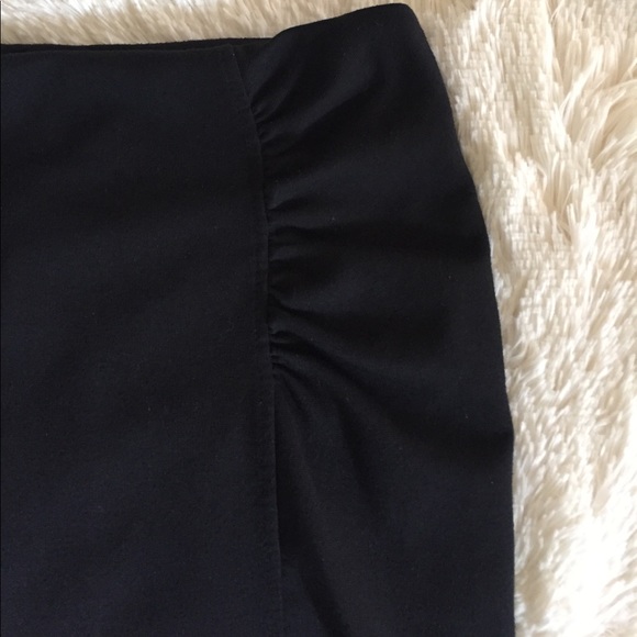 Basic House mini skirt - Picture 3 of 4