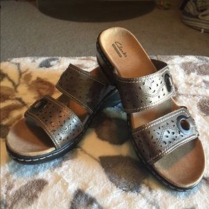 Clarks Lexi Laurel Sandals.