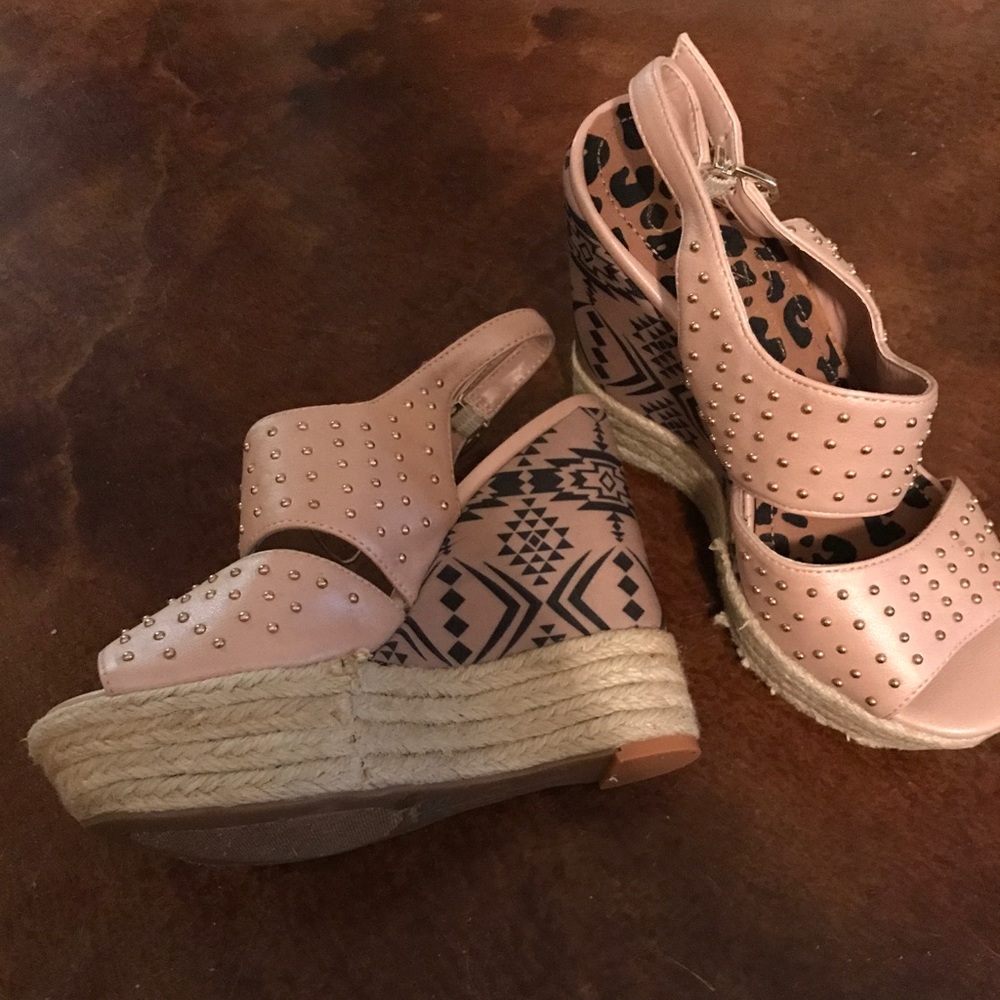 Jessica Simpson studded wedges with Aztec design
