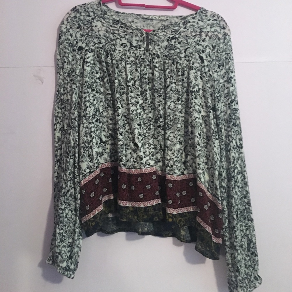 trendy floral long sleeve top