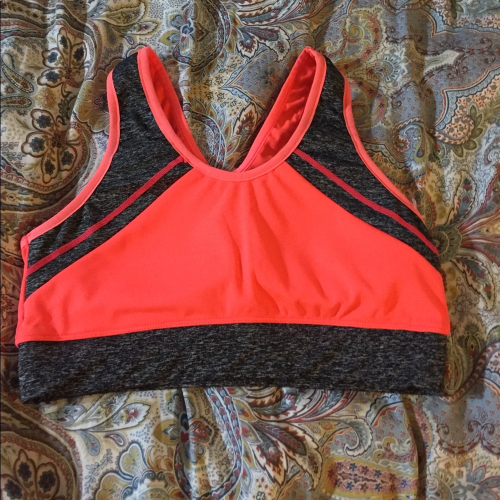 Workout sports bra
