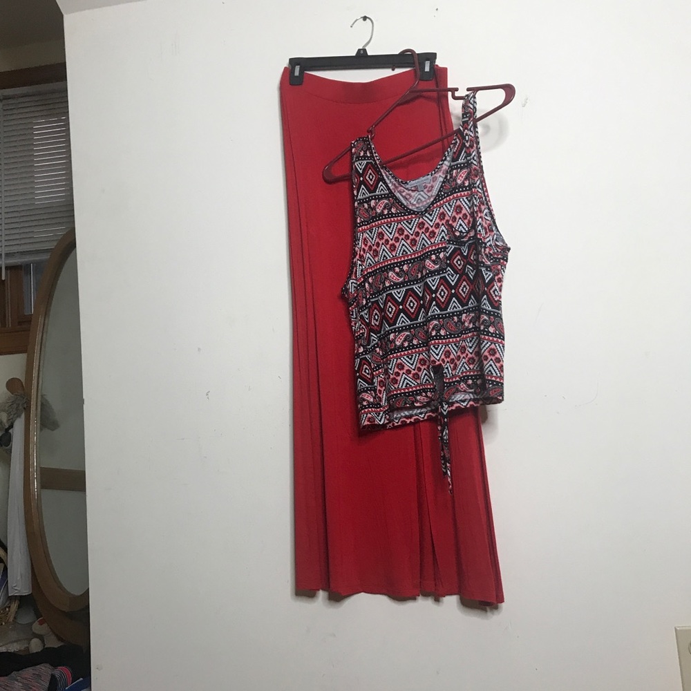 Cute outfit!