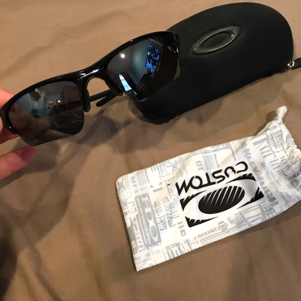 Oakley half jacket barely worn