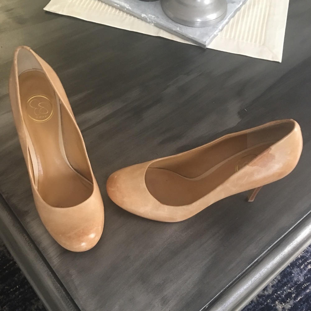 LN HEELS!