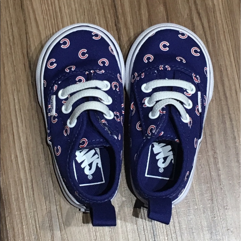 Baby/Toddler Vans Sneakers Sz. 4. Chicago Cubs NEW