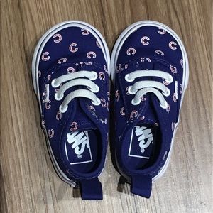 Baby/Toddler Vans Sneakers Sz. 4. Chicago Cubs NEW
