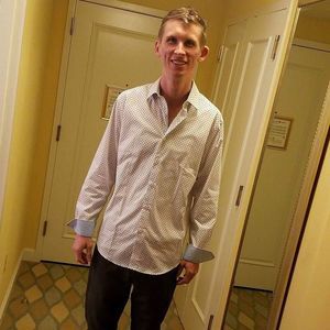 Meet your Posher, Robert