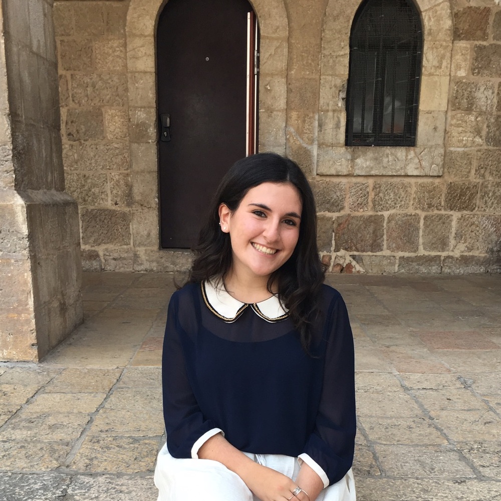 Meet your Posher, Liana