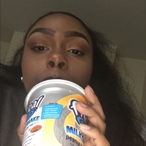 Meet your Posher, Crystal