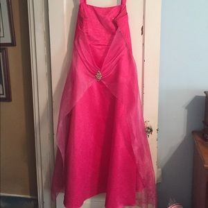 Fuchsia Pelicana Formal Dress