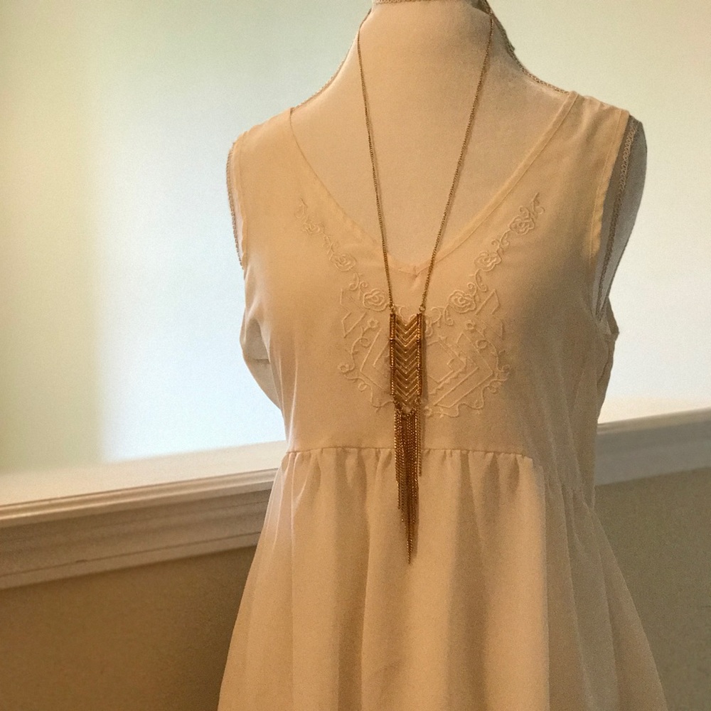 Beautiful White Eyeshadow Blouse